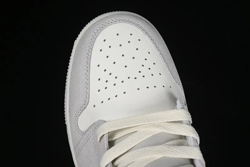 All categories Air Jordan Jordan series basketball shoes Air Jordan 1 Mid Air Jordan 1 Mid AJ1 Joe 1 white and gray color Zhongbang basketball shoes FQ7720-002